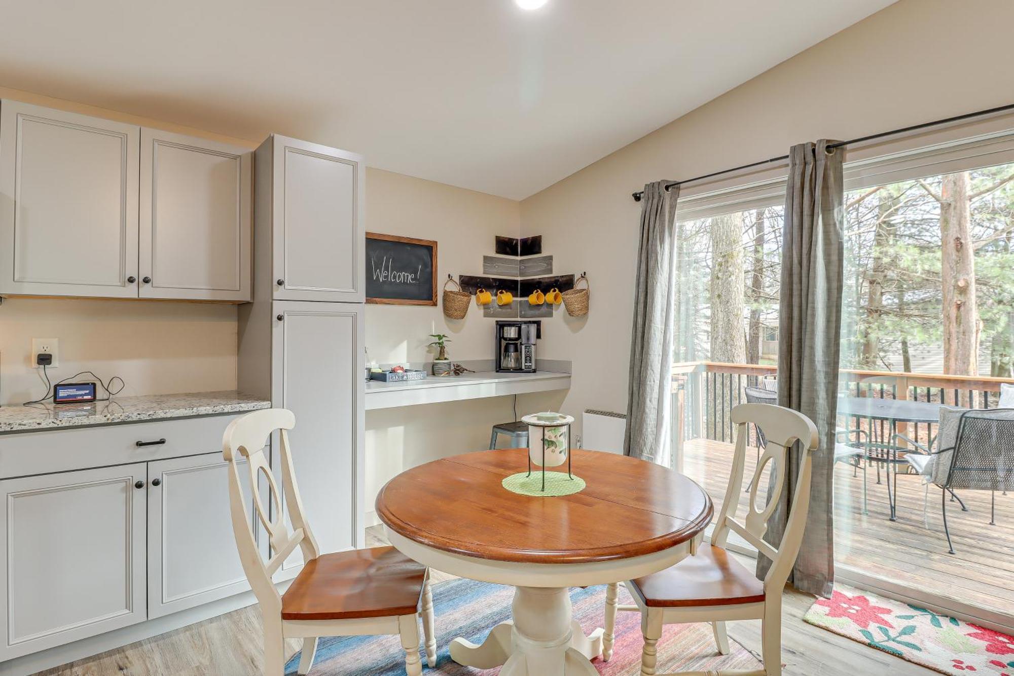 Quaint Jim Thorpe Cabin Retreat, Walk To Beach! 외부 사진