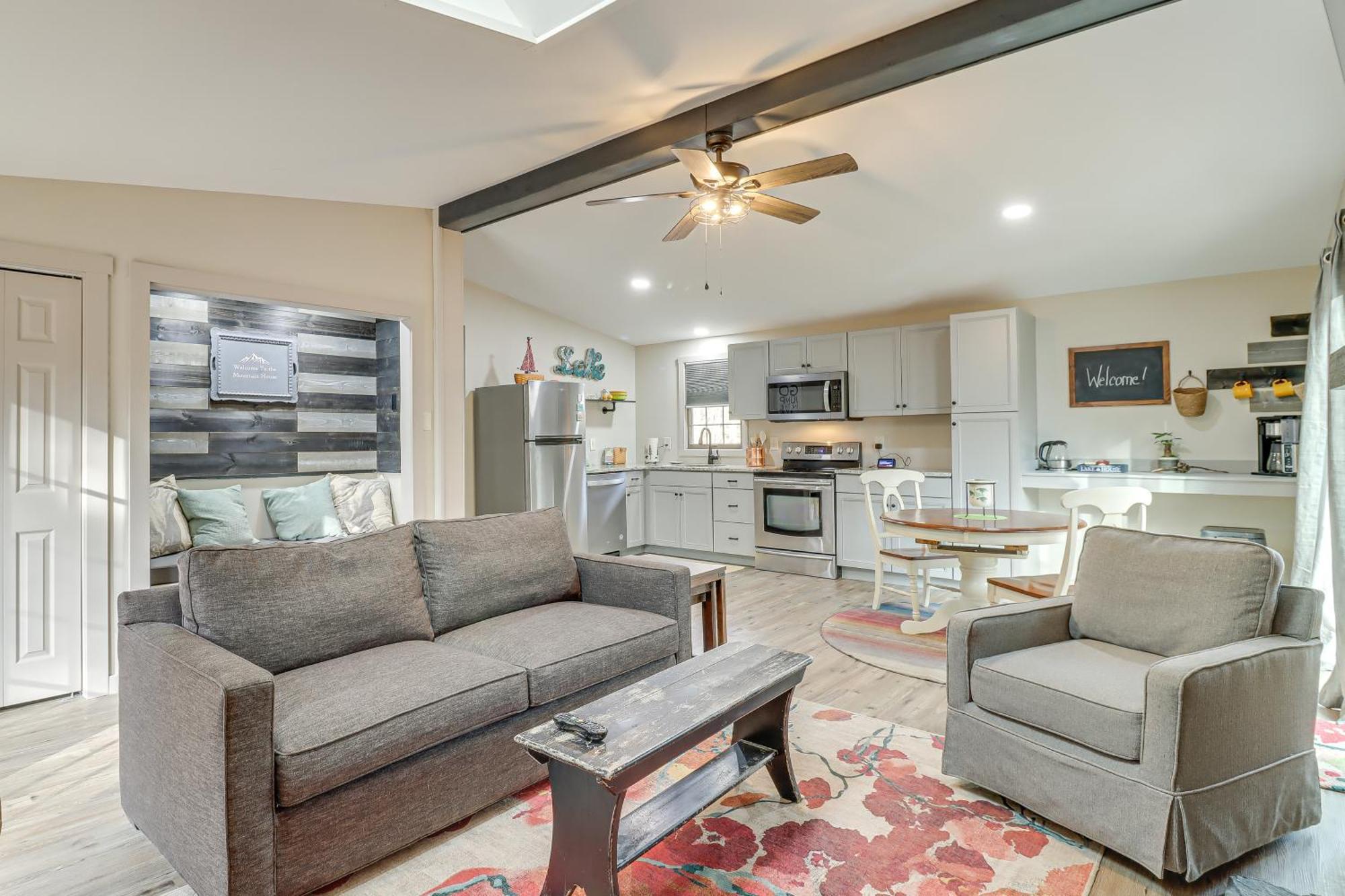 Quaint Jim Thorpe Cabin Retreat, Walk To Beach! 외부 사진