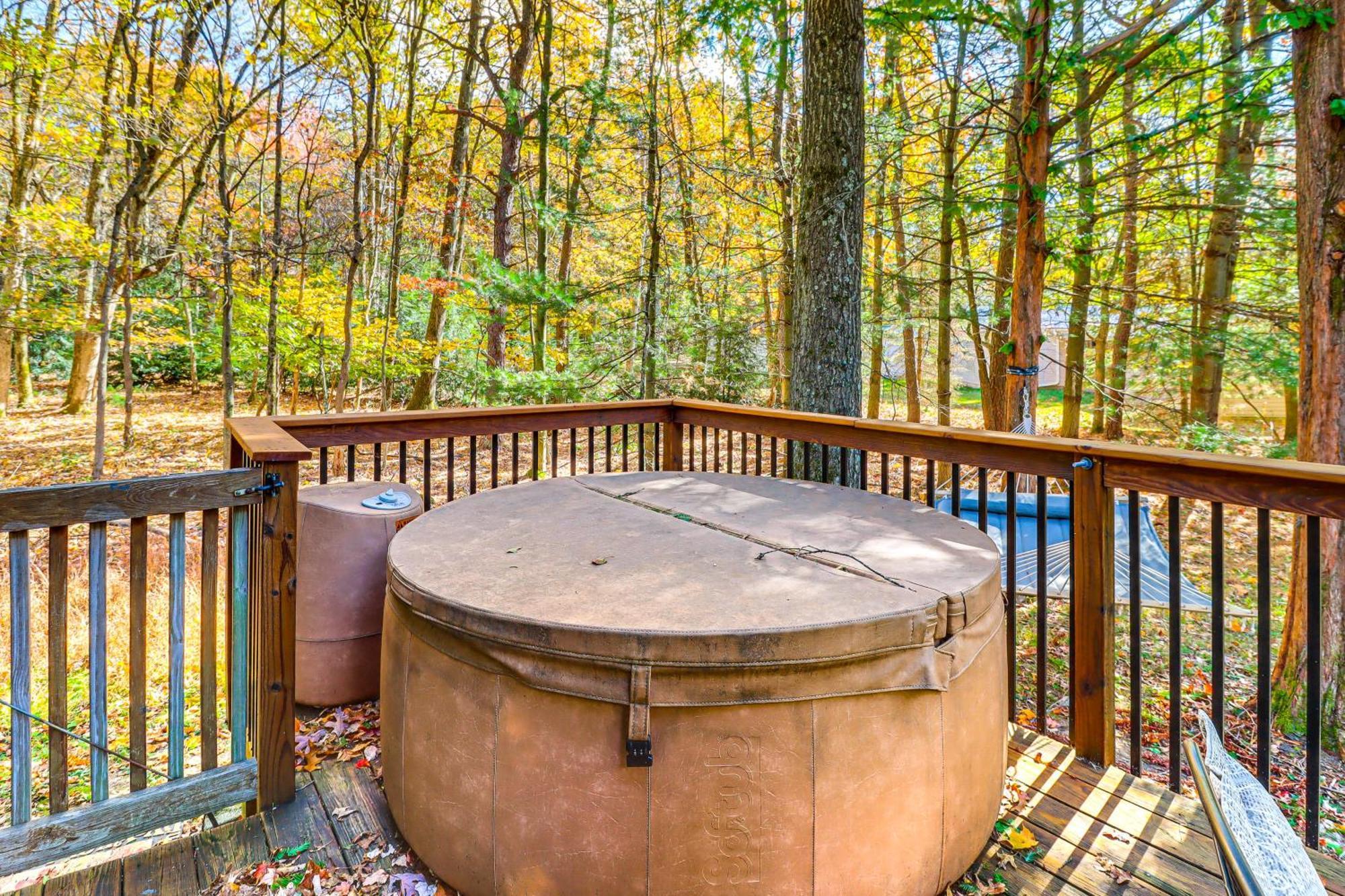 Quaint Jim Thorpe Cabin Retreat, Walk To Beach! 외부 사진